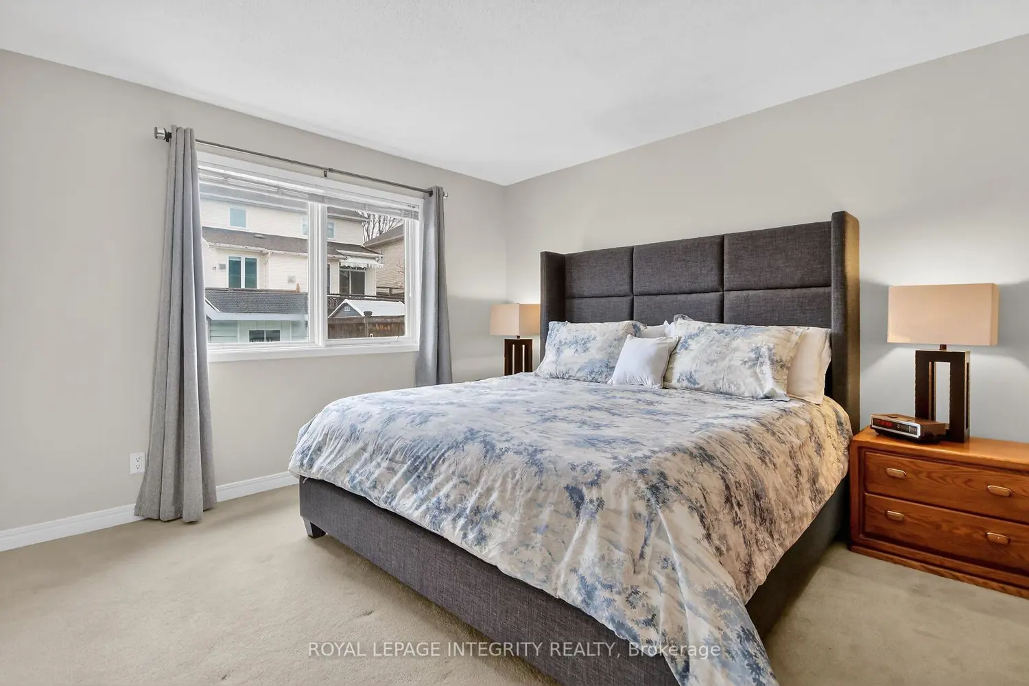 161 Longshire Circle photo 3
