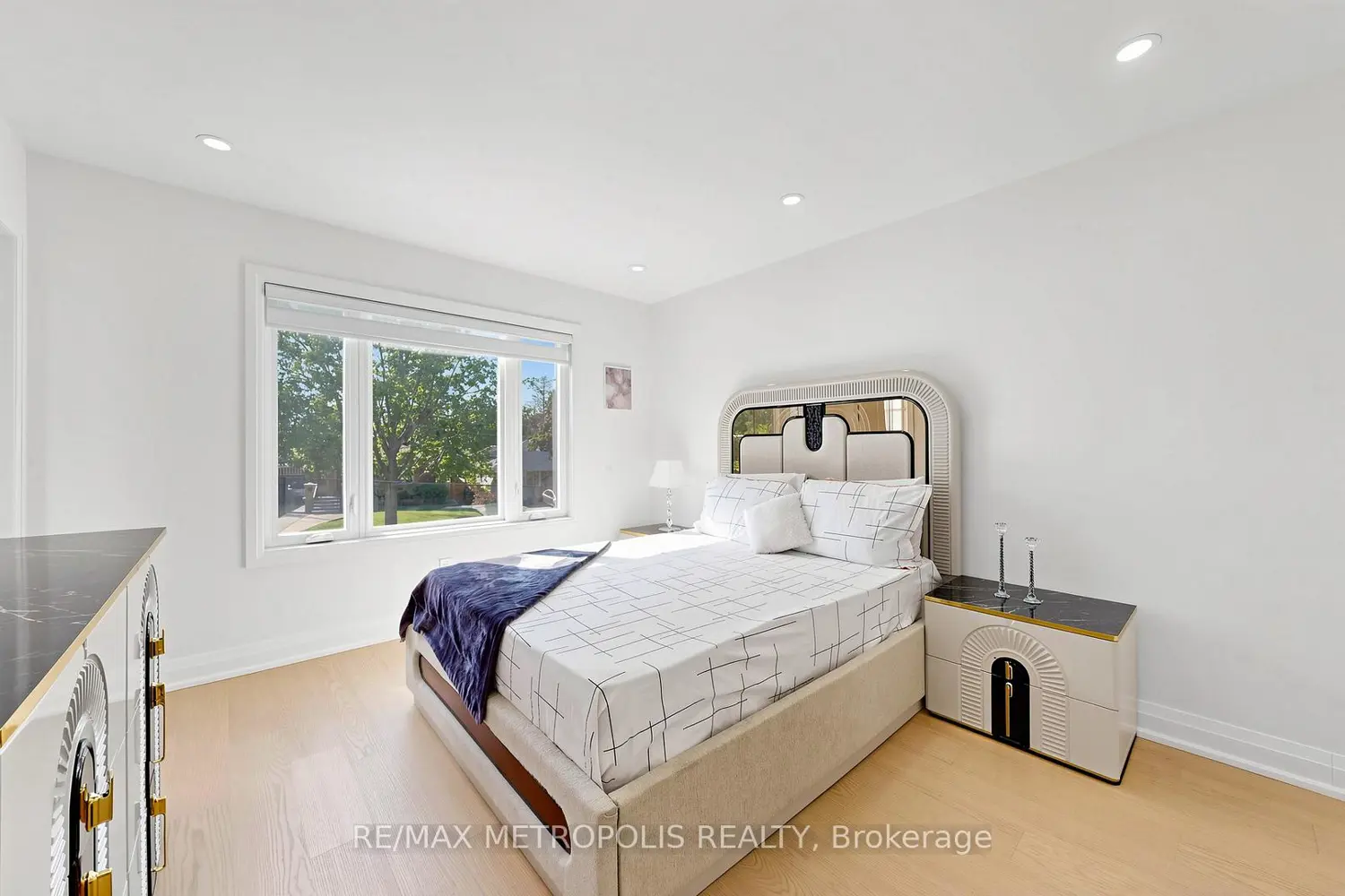 12 Romulus Drive photo 3