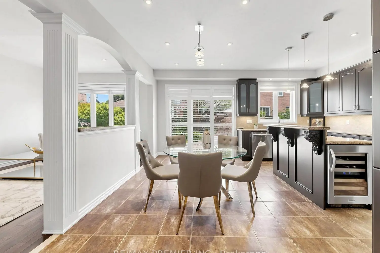 50 Ascalon Drive photo 3