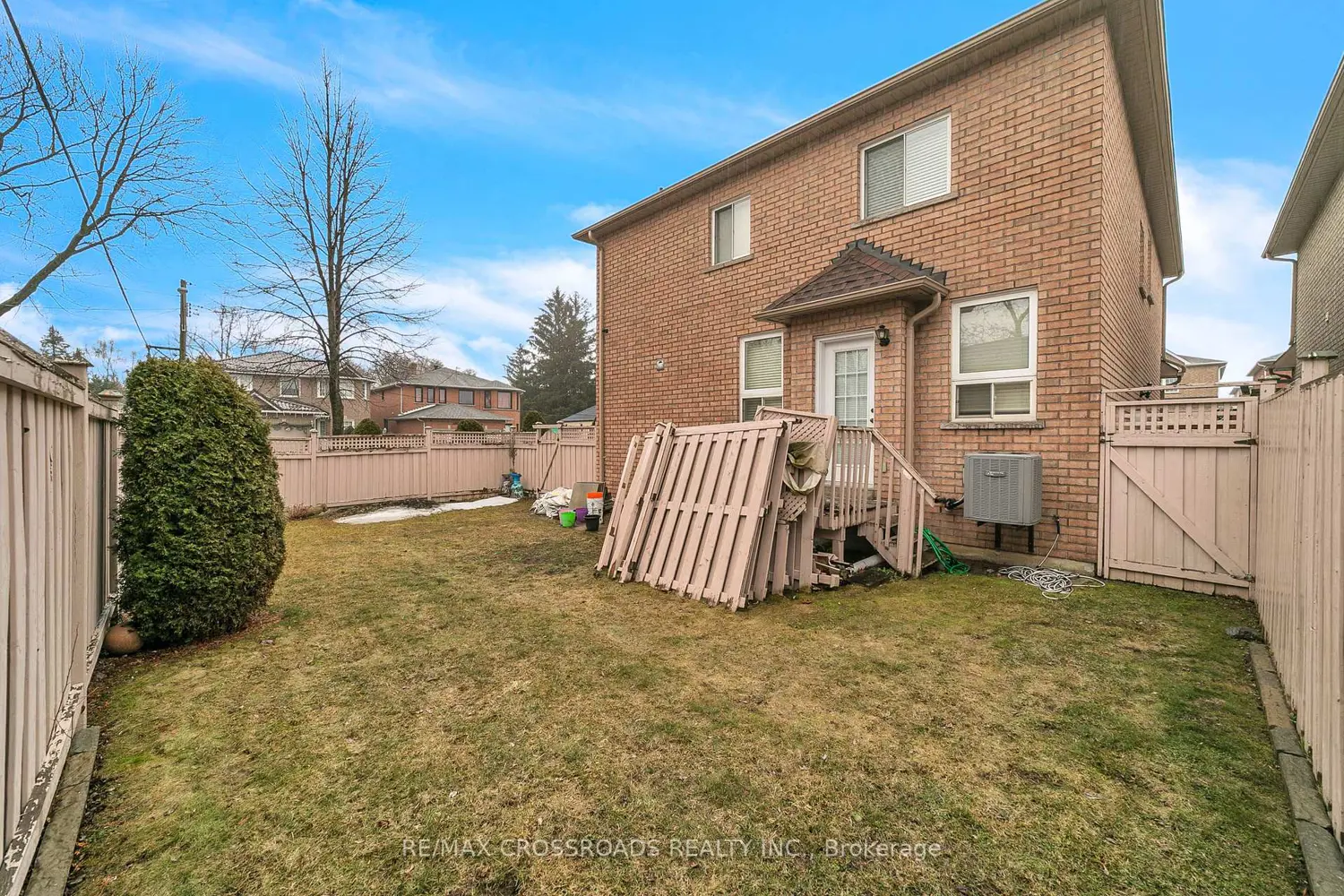 106 Craggview Drive photo 5