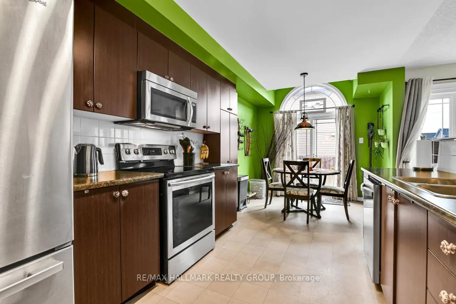 679 Percifor Way photo 2