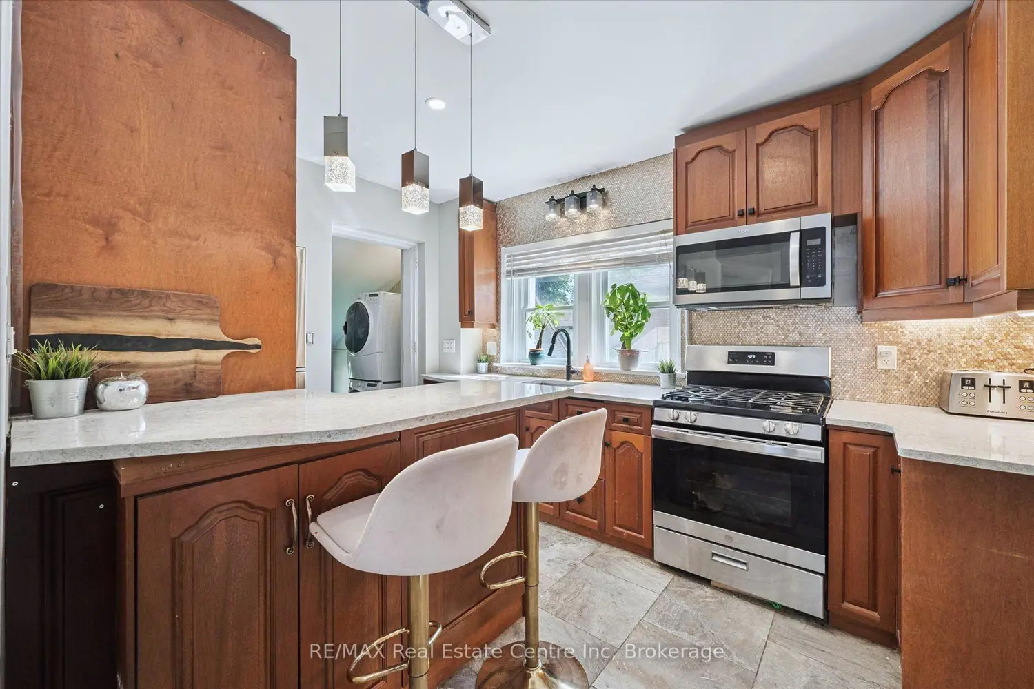 314 Paisley Road photo 3