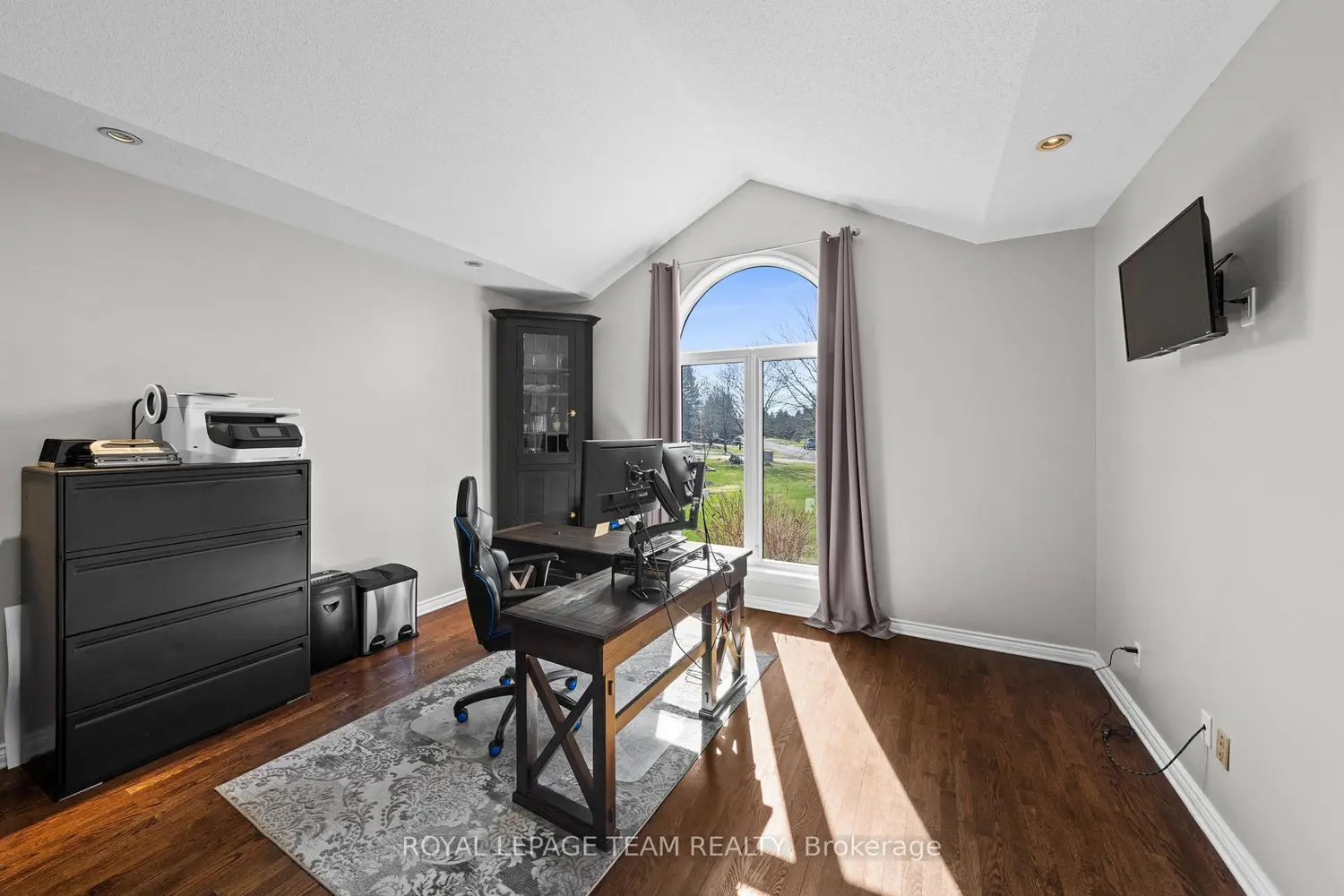 1342 Revell Drive photo 2