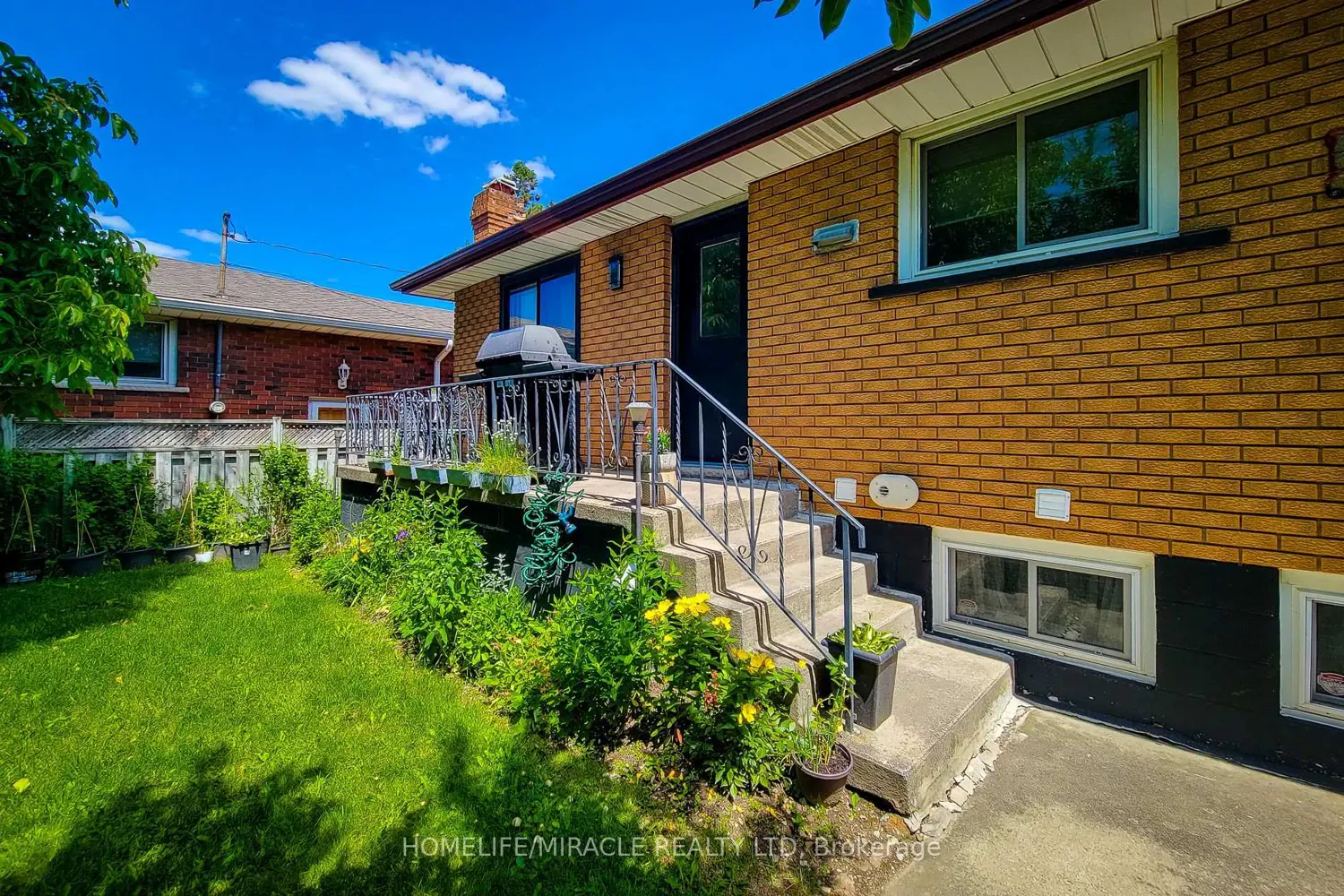 12 Maitland Avenue photo 3
