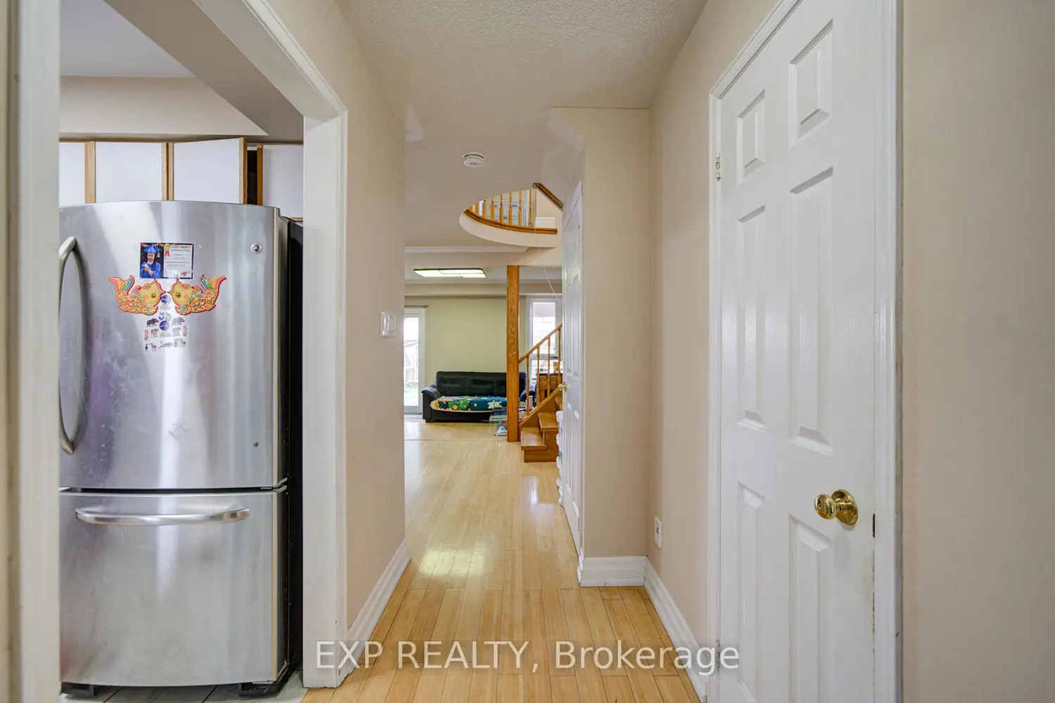 12 Staverton Court photo 3