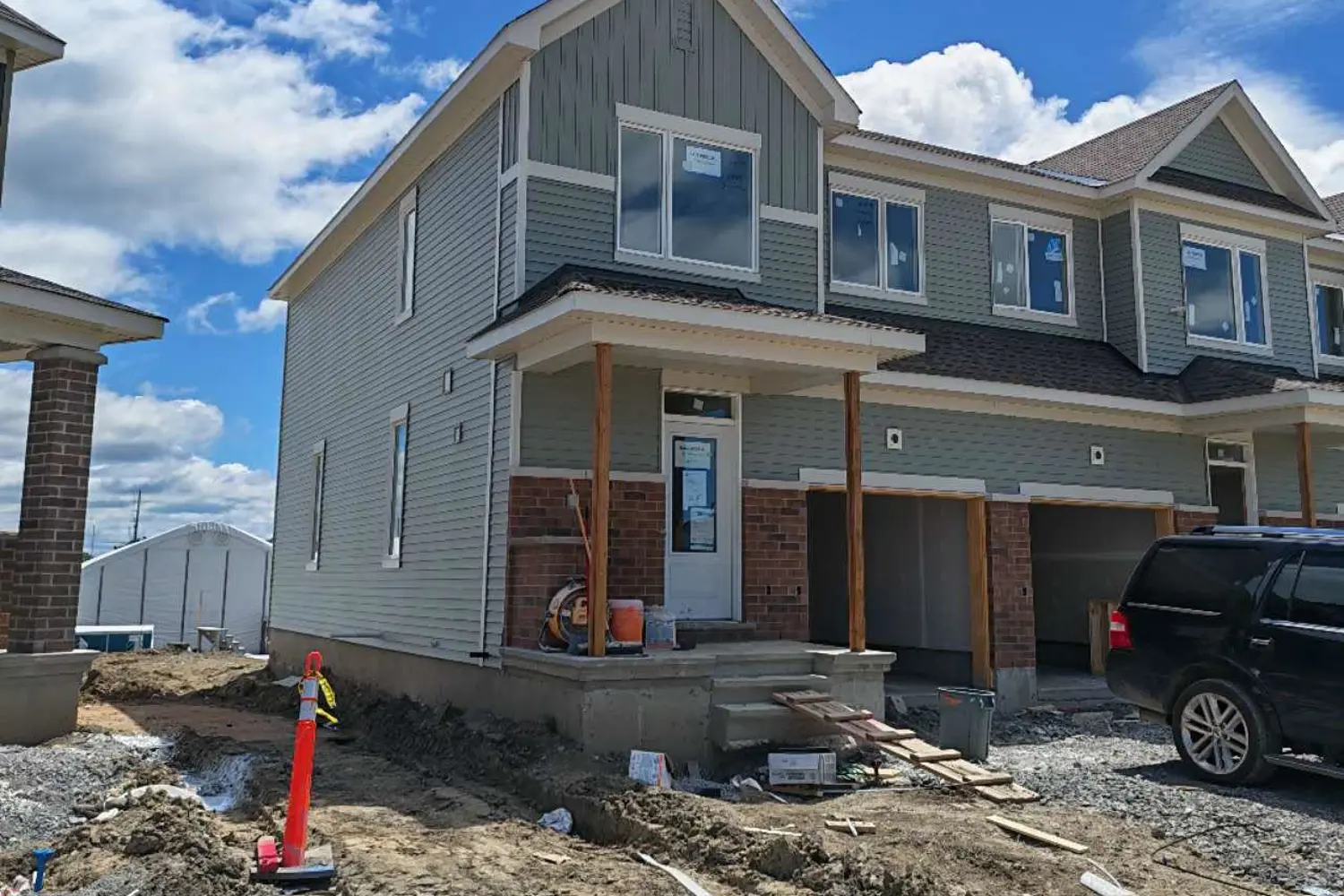 747 Haflinger Row
