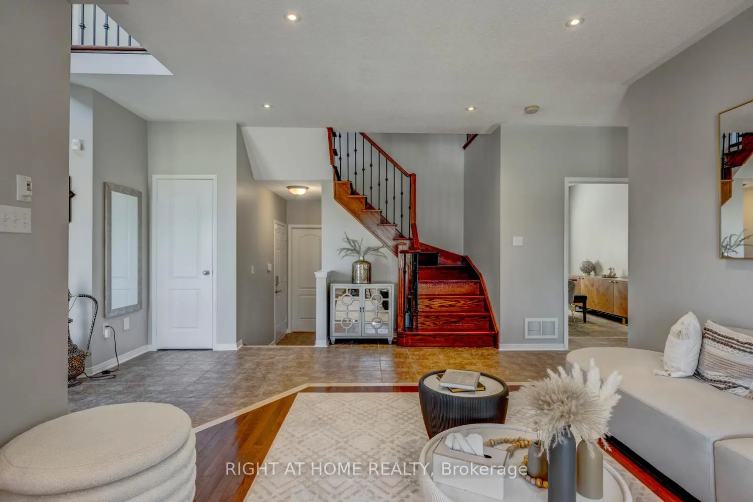 4936 Sebastian Drive photo 4