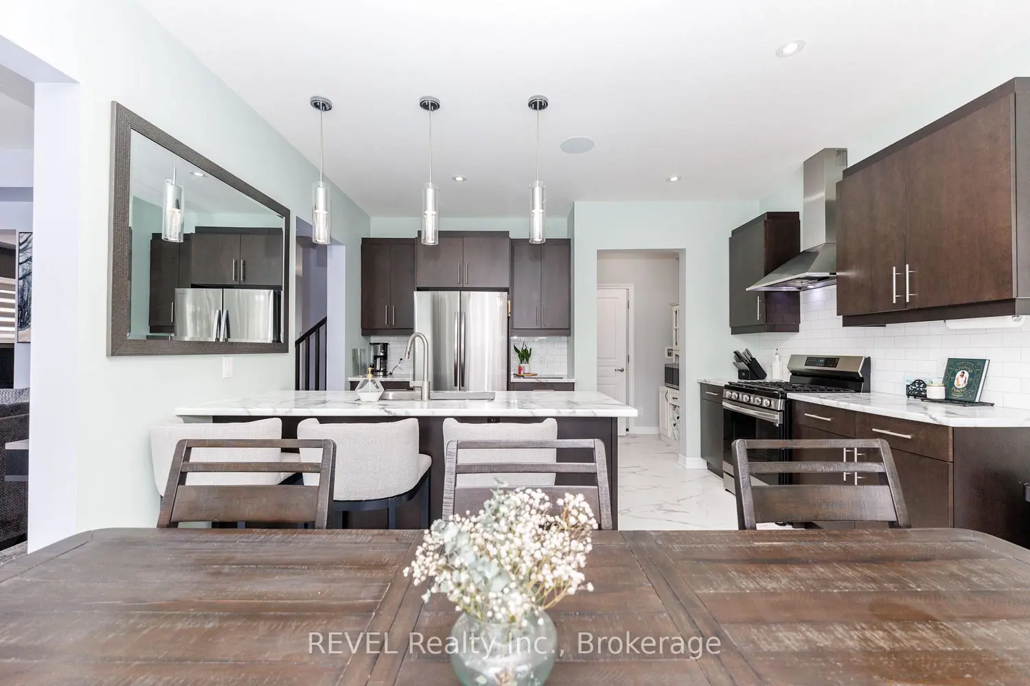 8 Elderberry Road photo 3