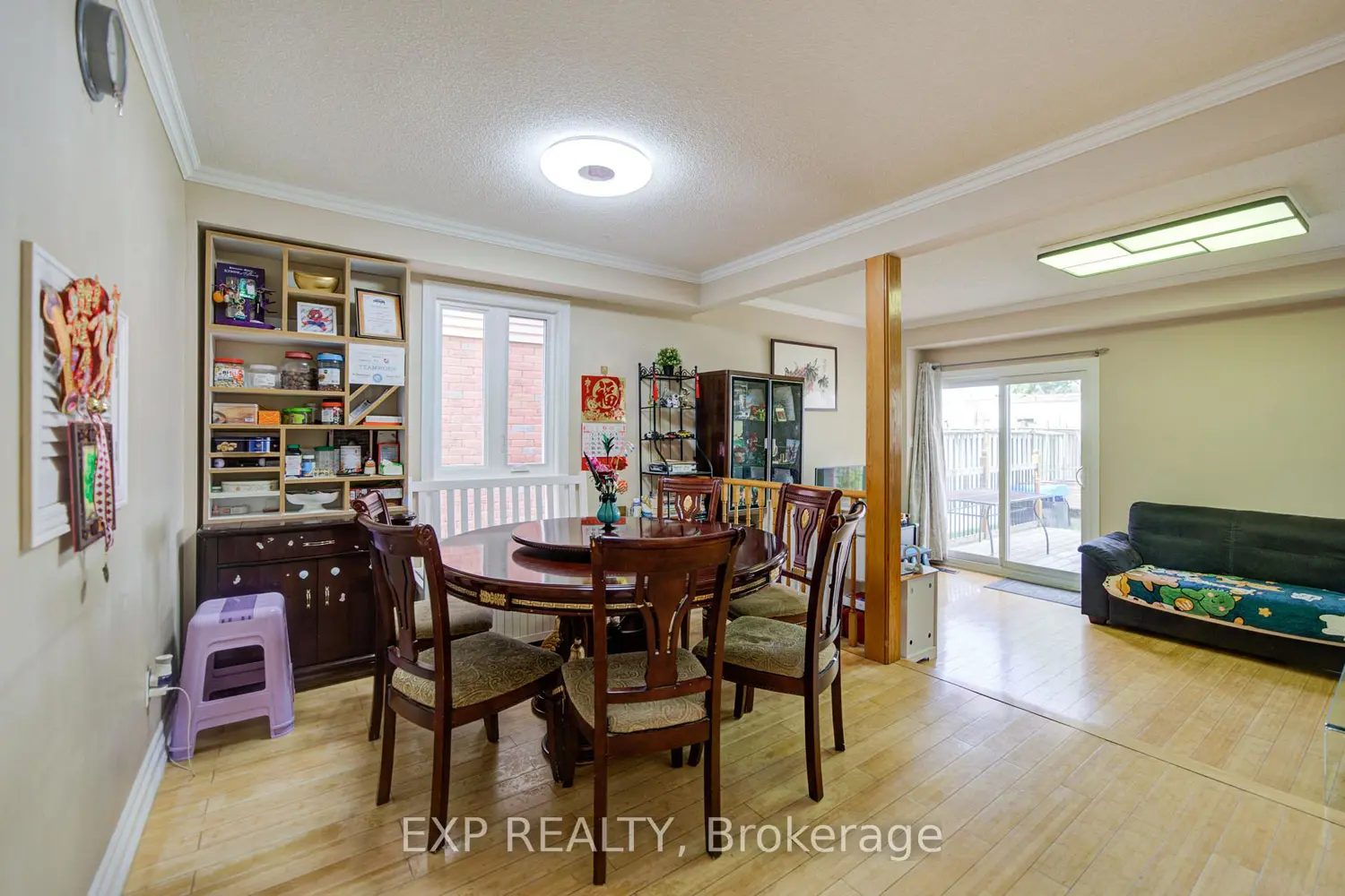 12 Staverton Court photo 4
