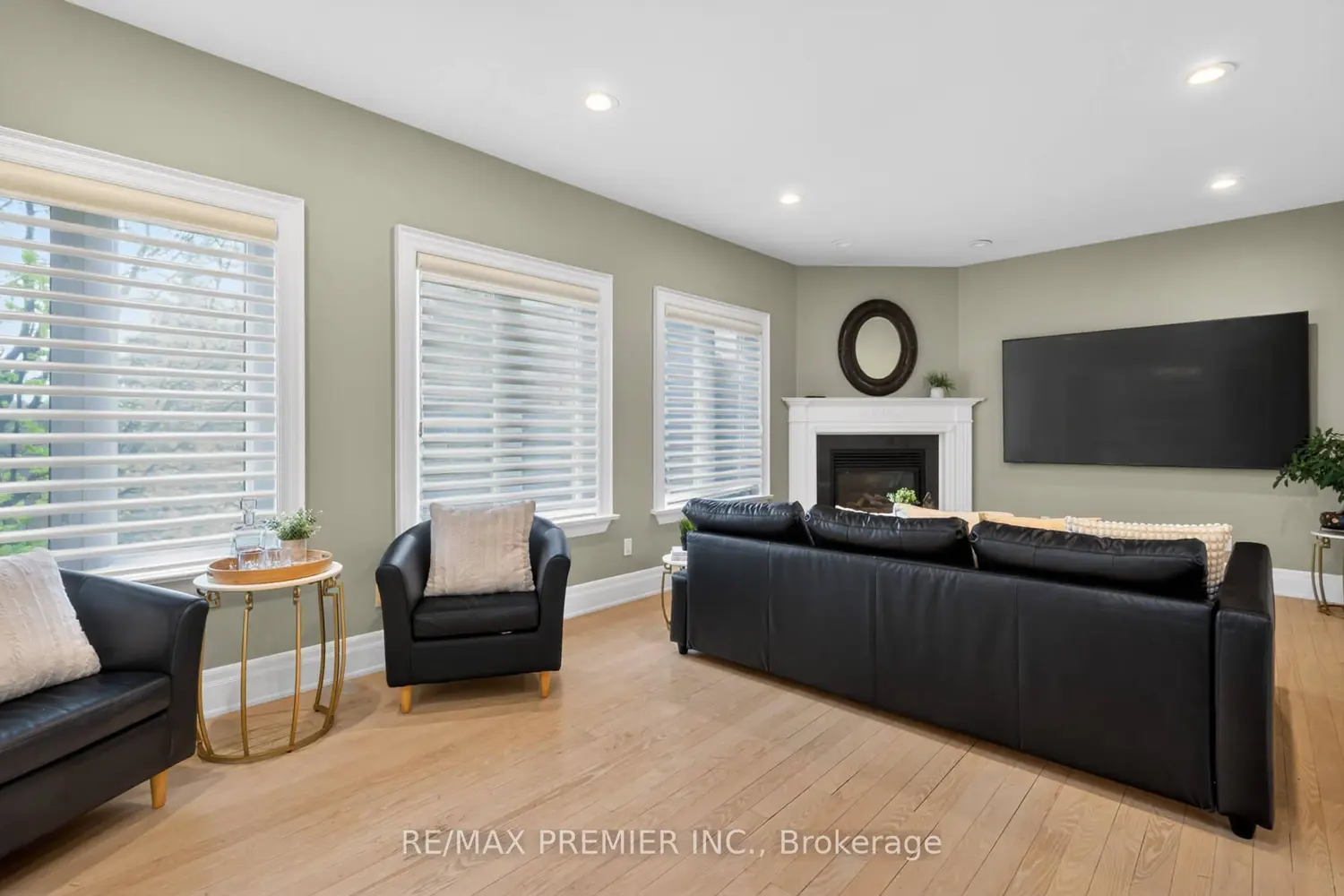 46 Deerchase Circle photo 4