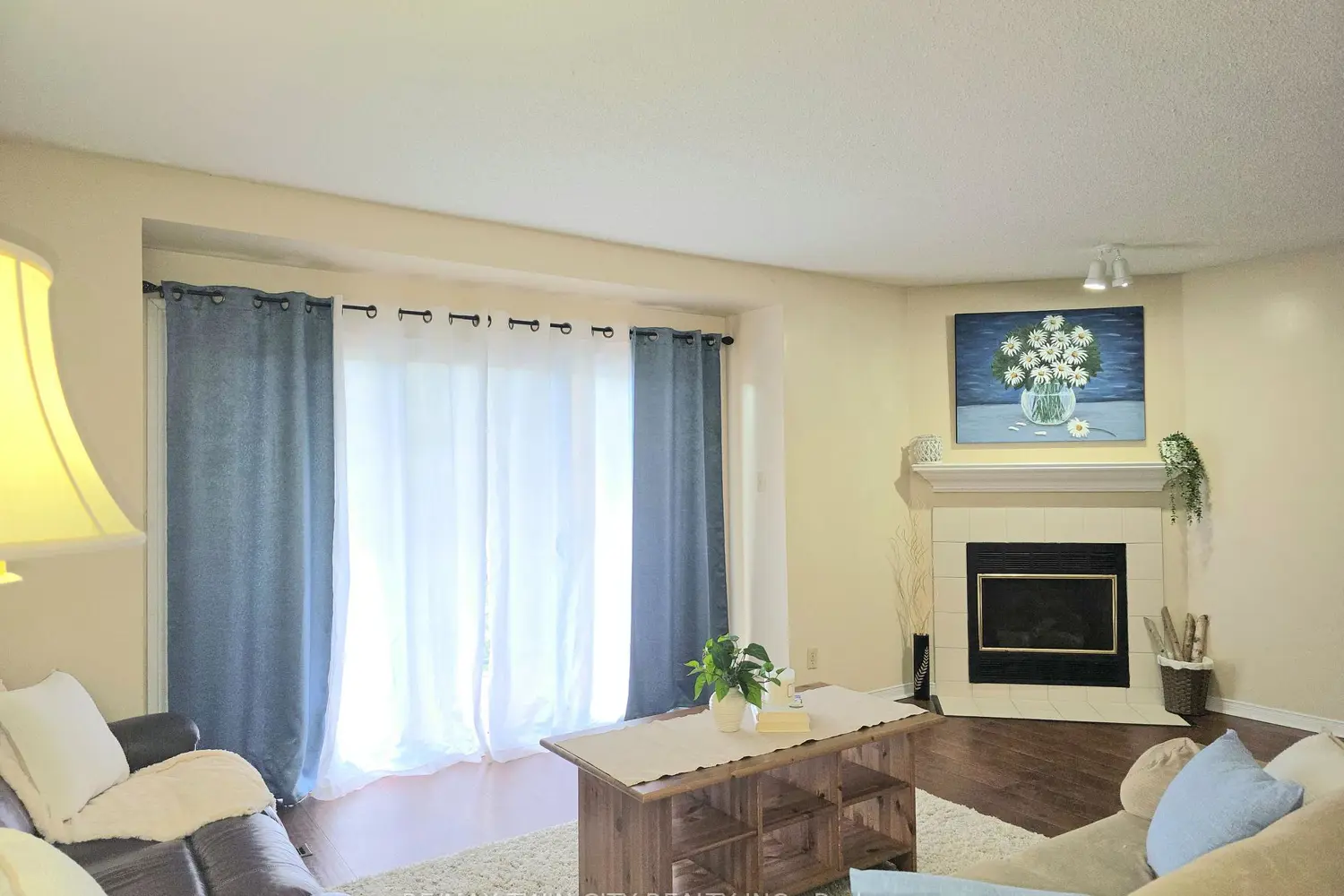250 Keats Way 6 photo 3