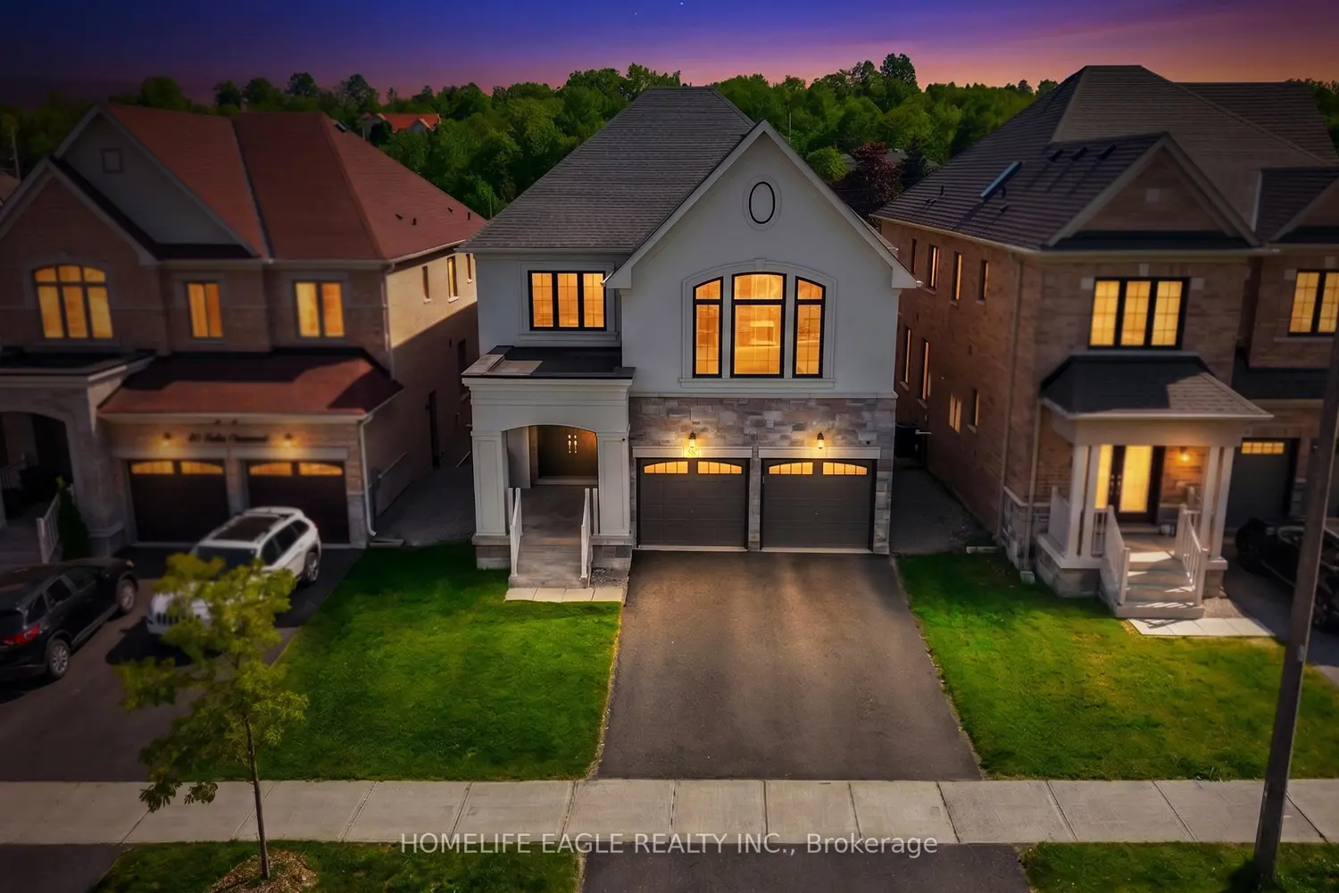 58 Tesla Crescent photo 2