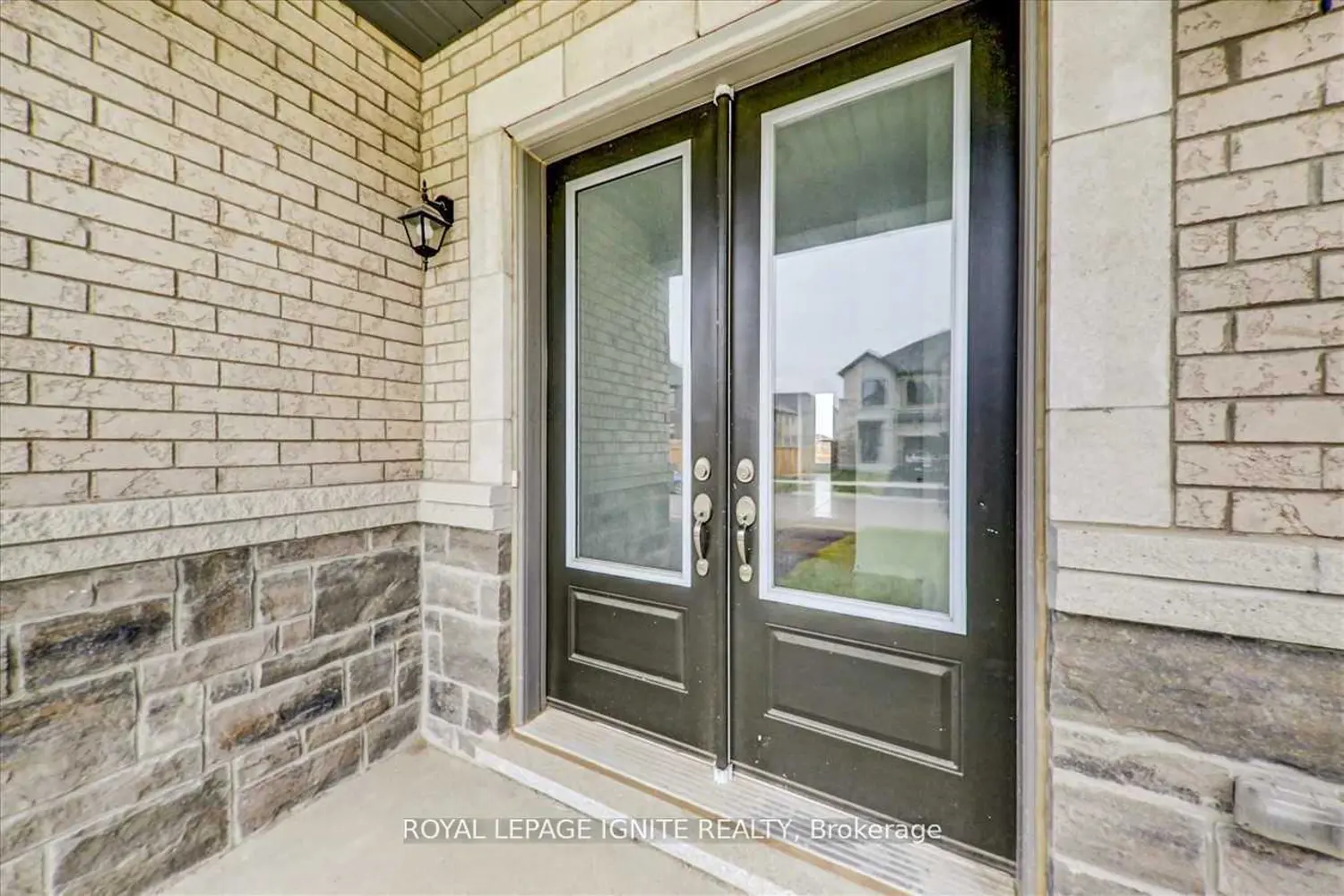 96 Closson Drive photo 2