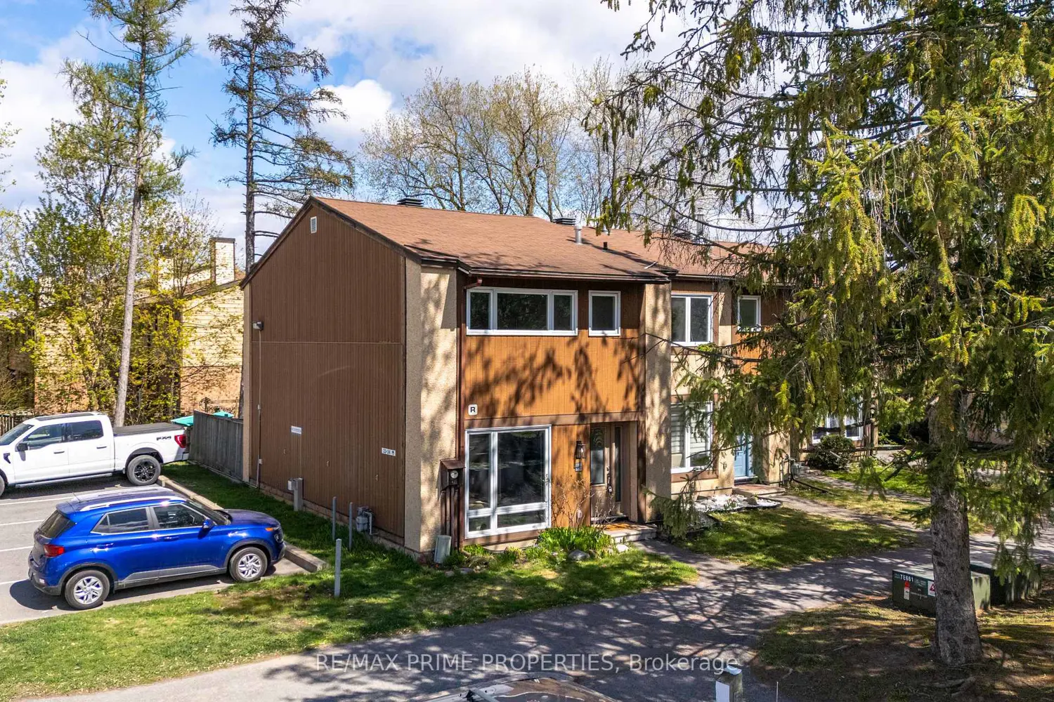 3691 Albion Road 22