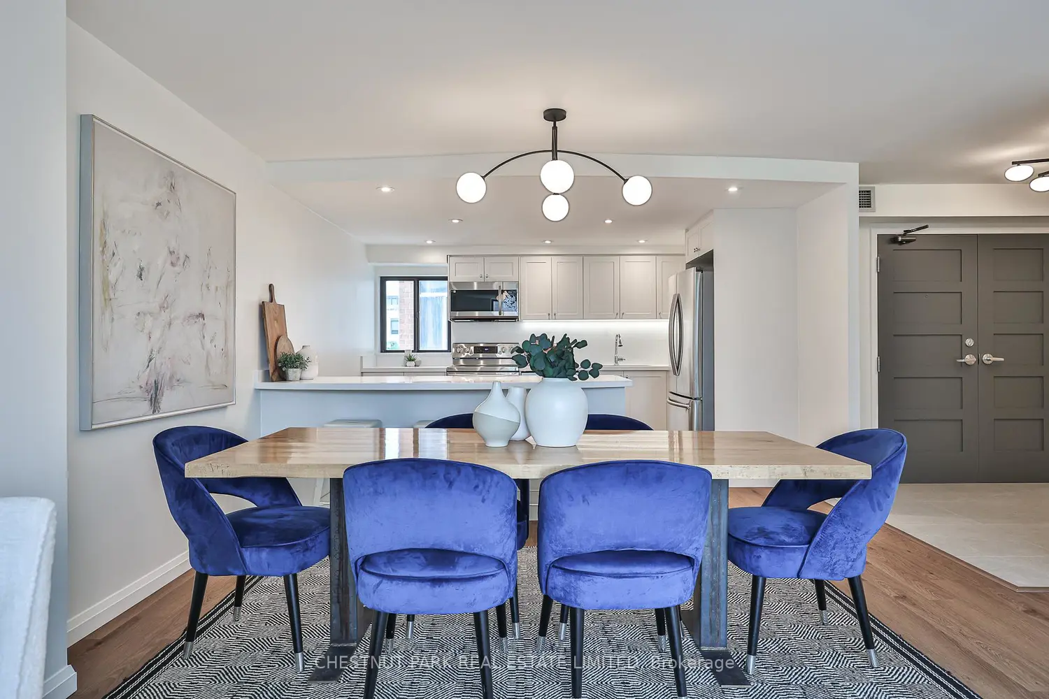 188 Spadina Avenue 301 photo 3