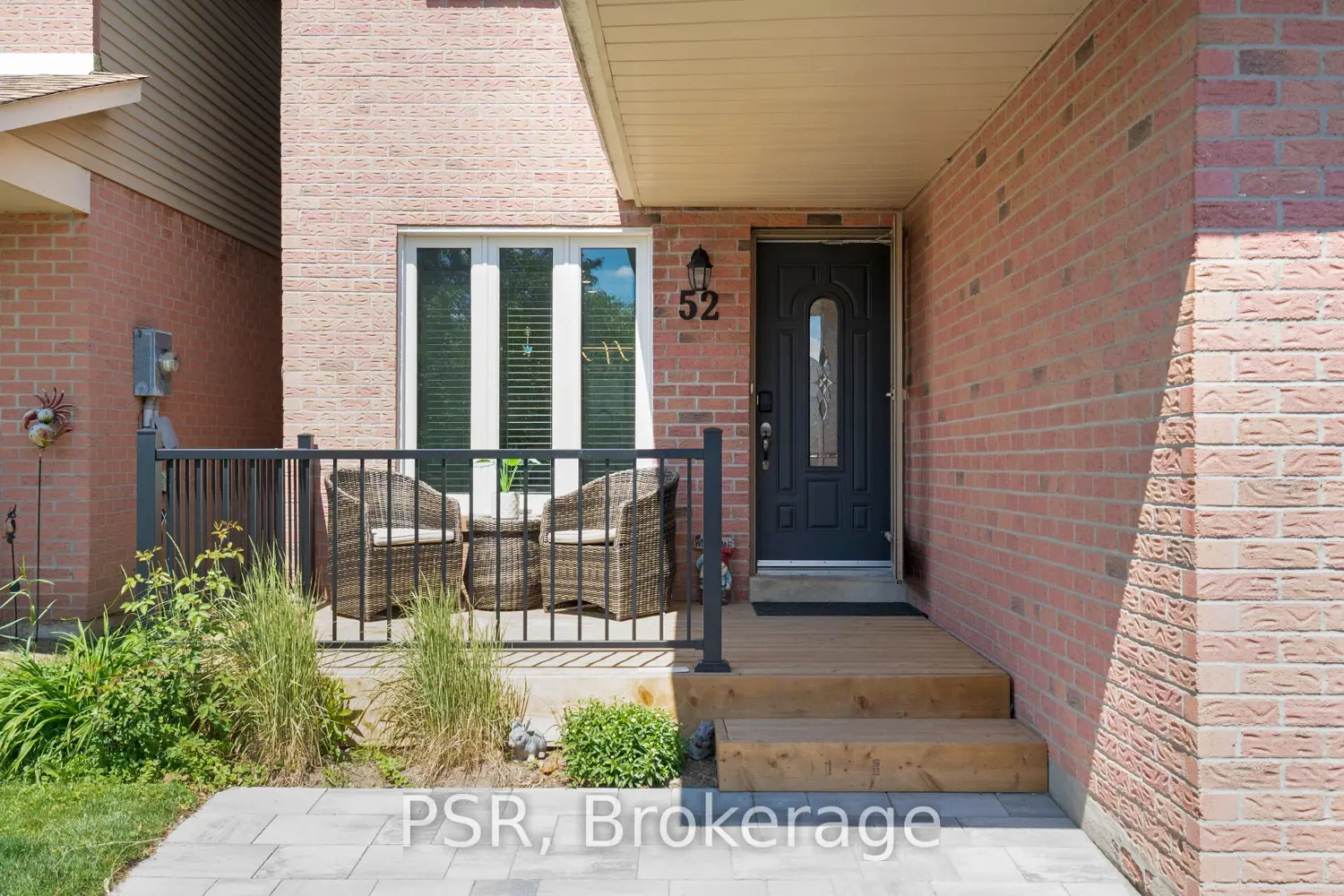 52 Daniele Avenue photo 2