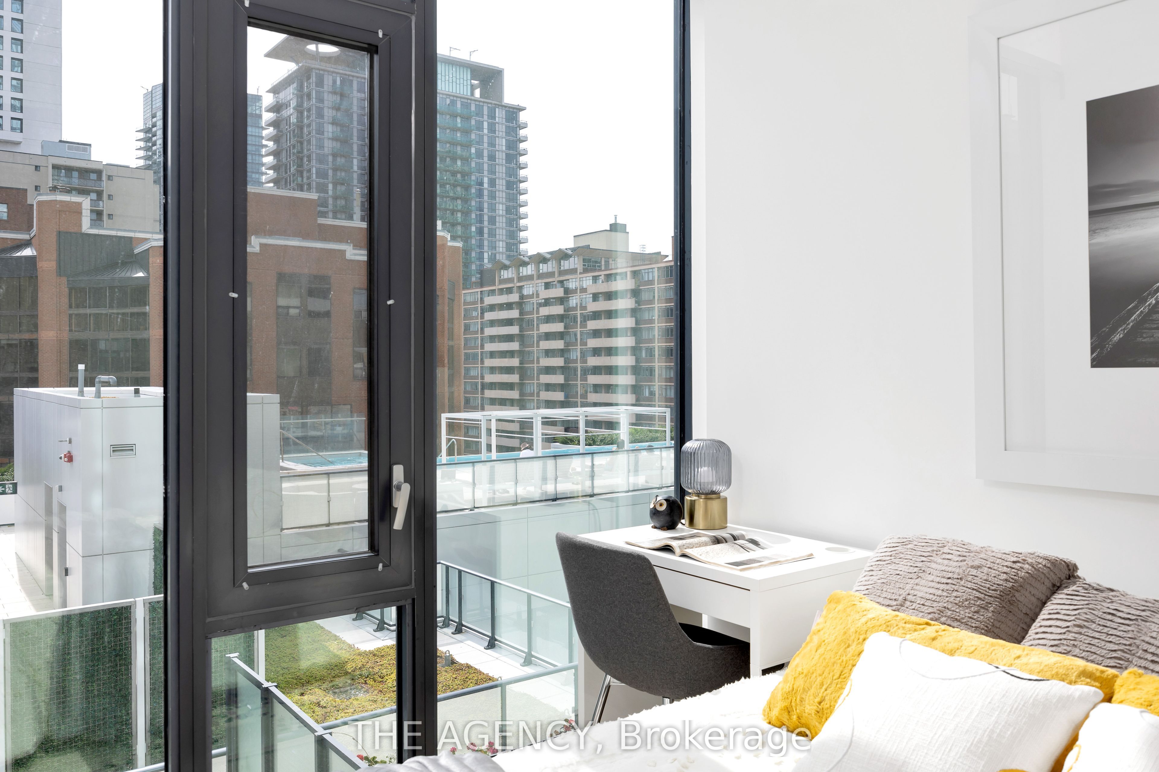 804-161 Roehampton Avenue, Toronto, ON, M4P 0C8 photo 5