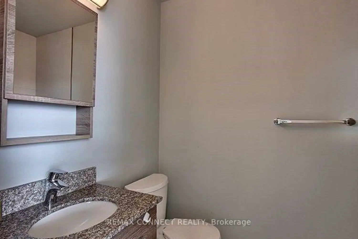 318 Spruce St Street 810 photo 5