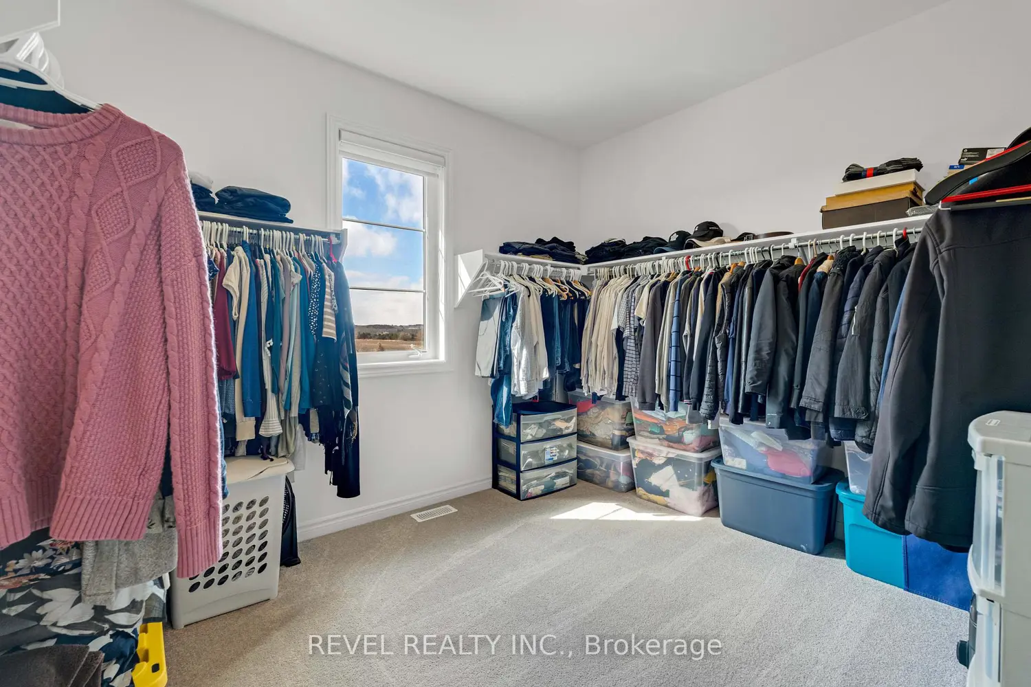 77 Marigold Boulevard photo 5