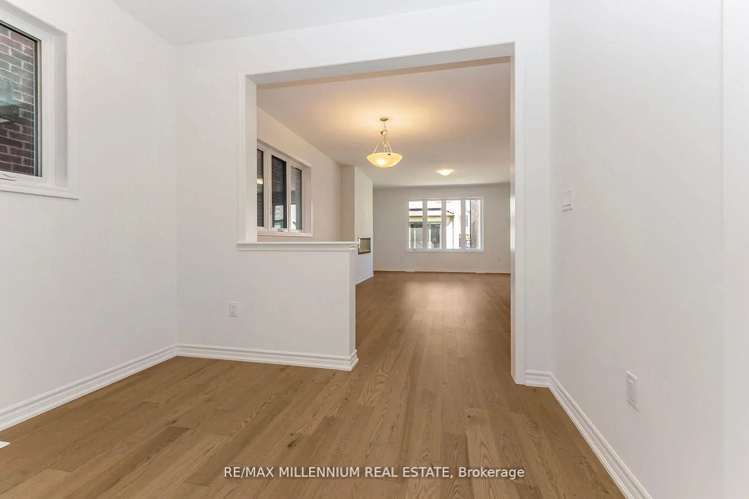 54 Gretzky Avenue photo 5