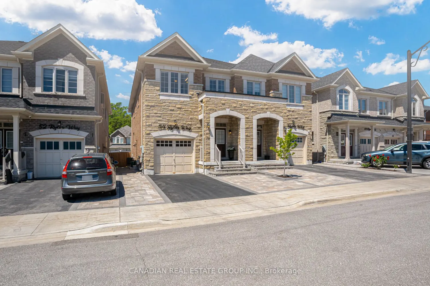 54 Ryler Way photo 2