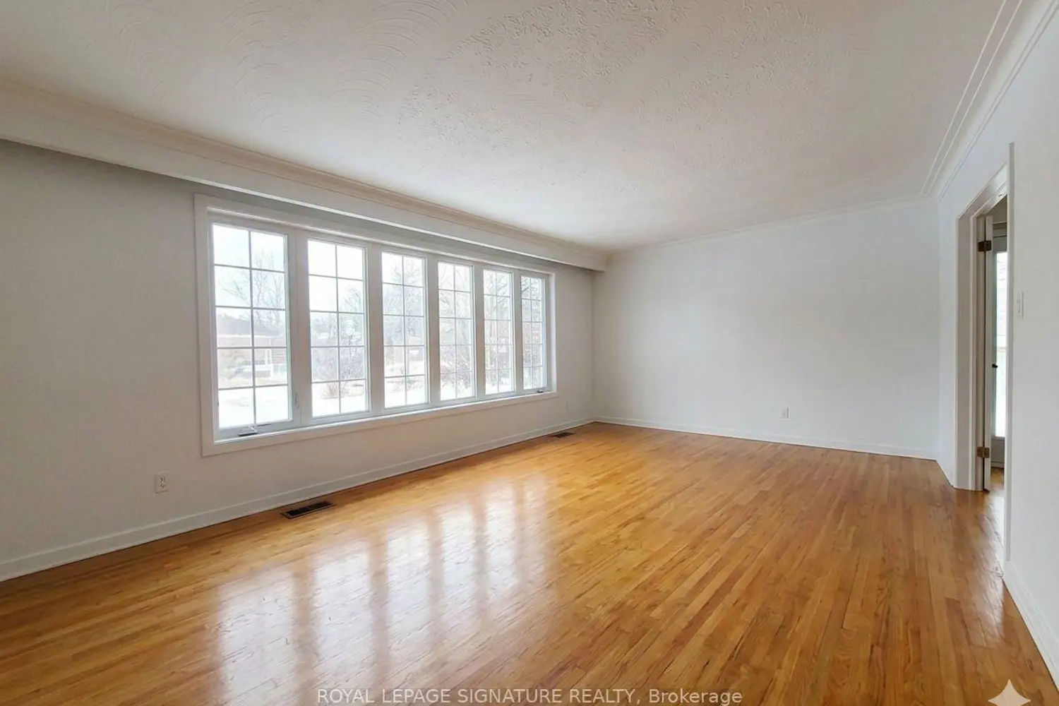 59 Valentine Drive photo 3