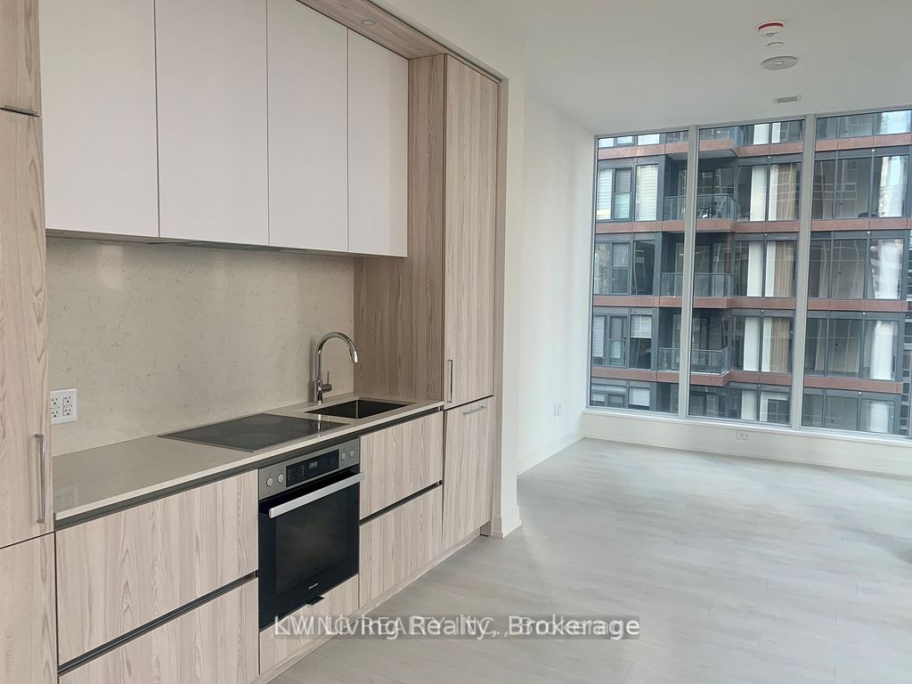 909-35 Mercer Street, Toronto, ON, M5V 0V1