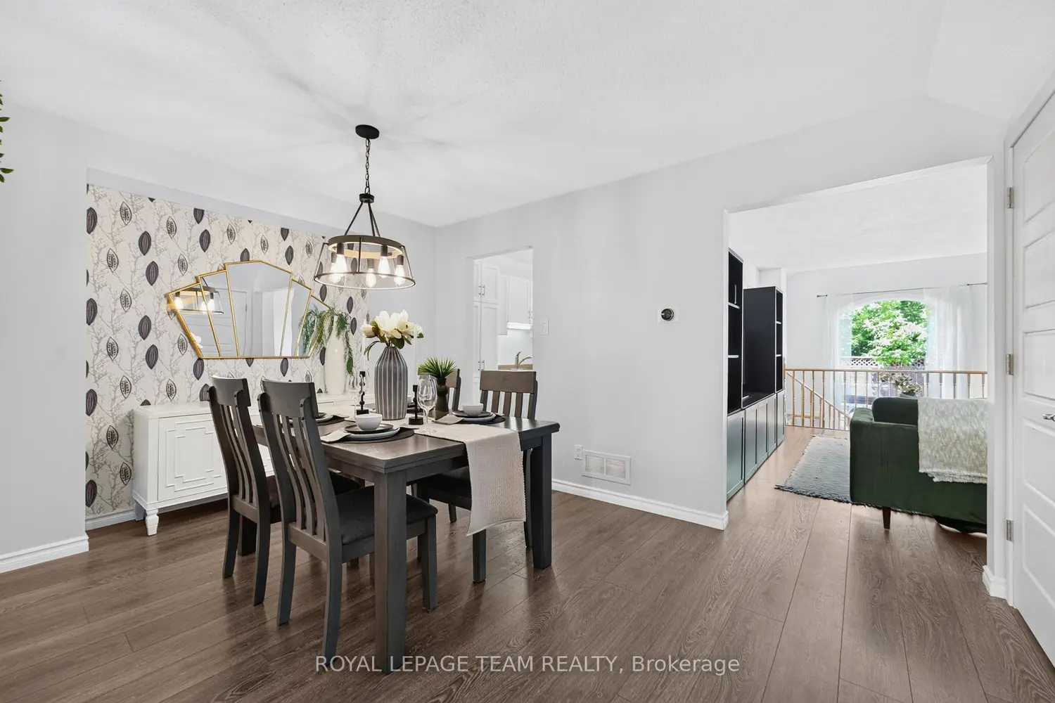 121 Cedarock Drive photo 2