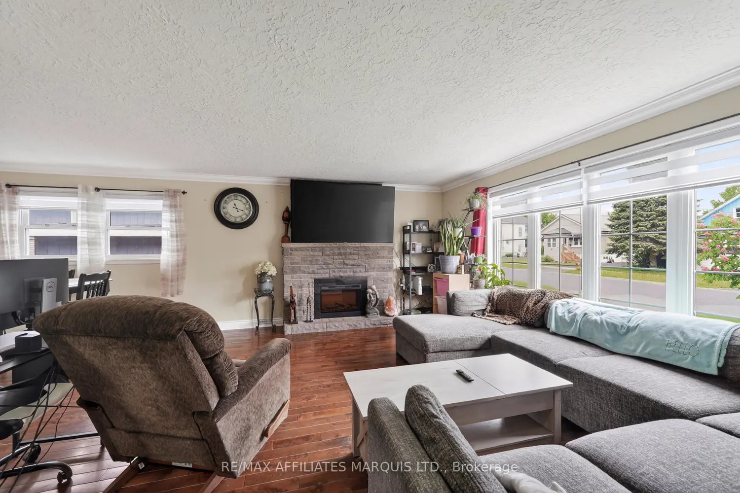 19 Dunbar Avenue photo 2