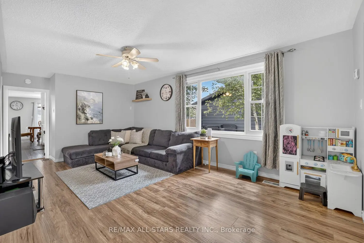 329 Lakeview Boulevard photo 2