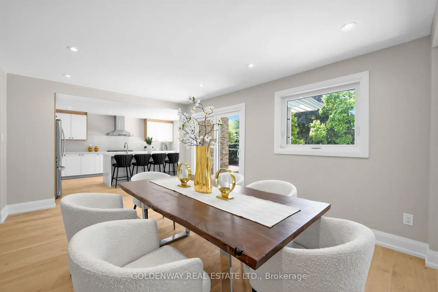 3 Sir Lancelot Drive photo 4