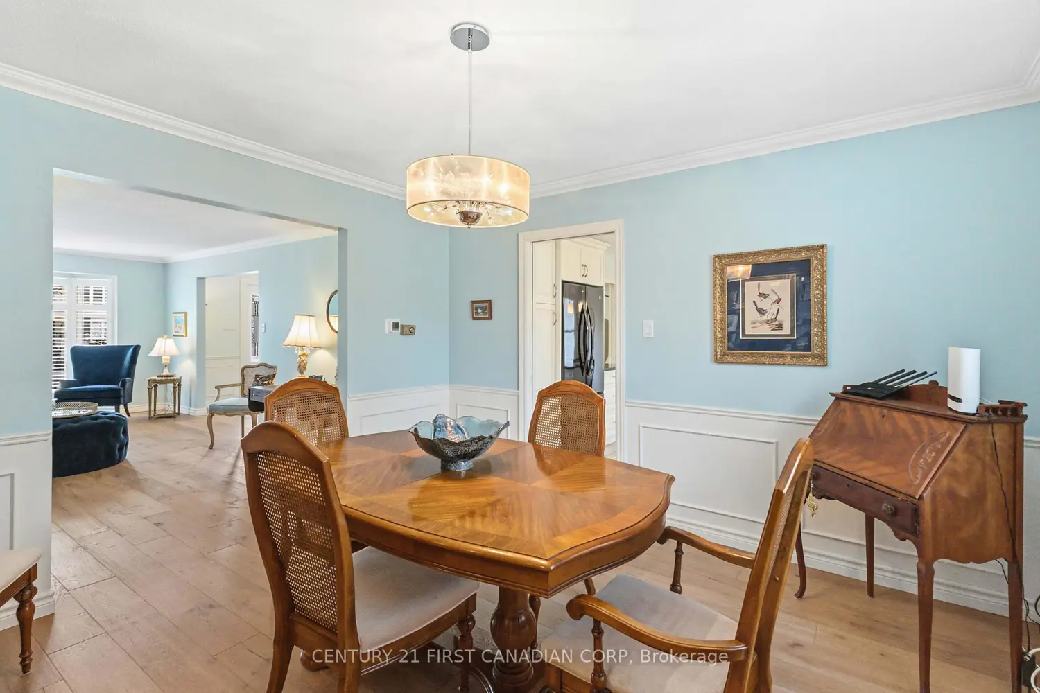 1080 Viscount Road photo 4
