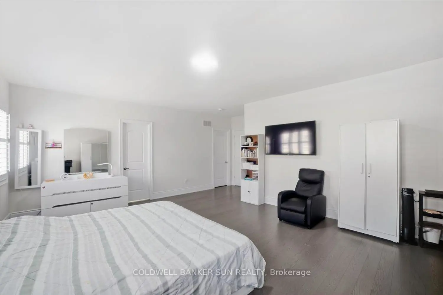 87 James Walker Avenue photo 4