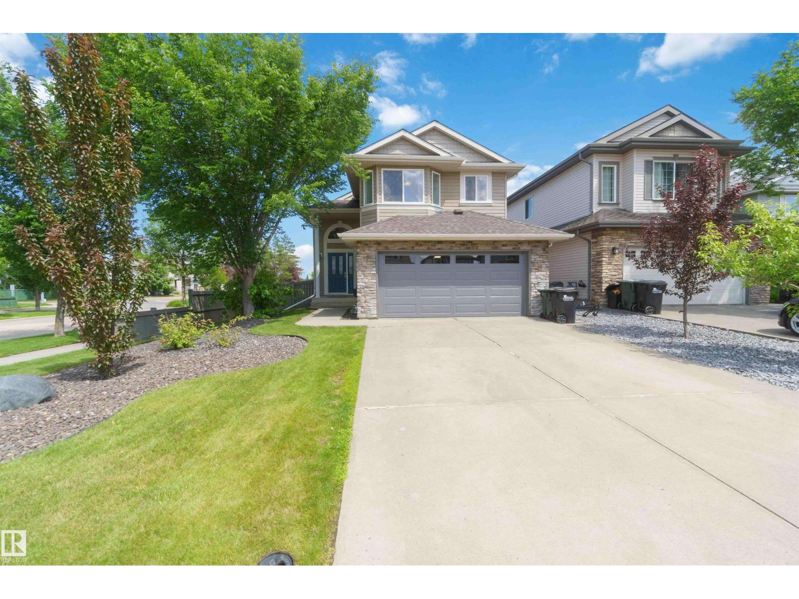 3 Claire Close, Sherwood Park, AB, T8H0A9