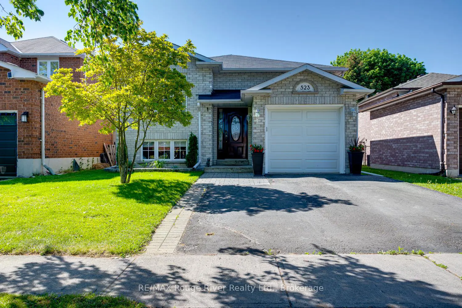 523 Wilson Road photo 2
