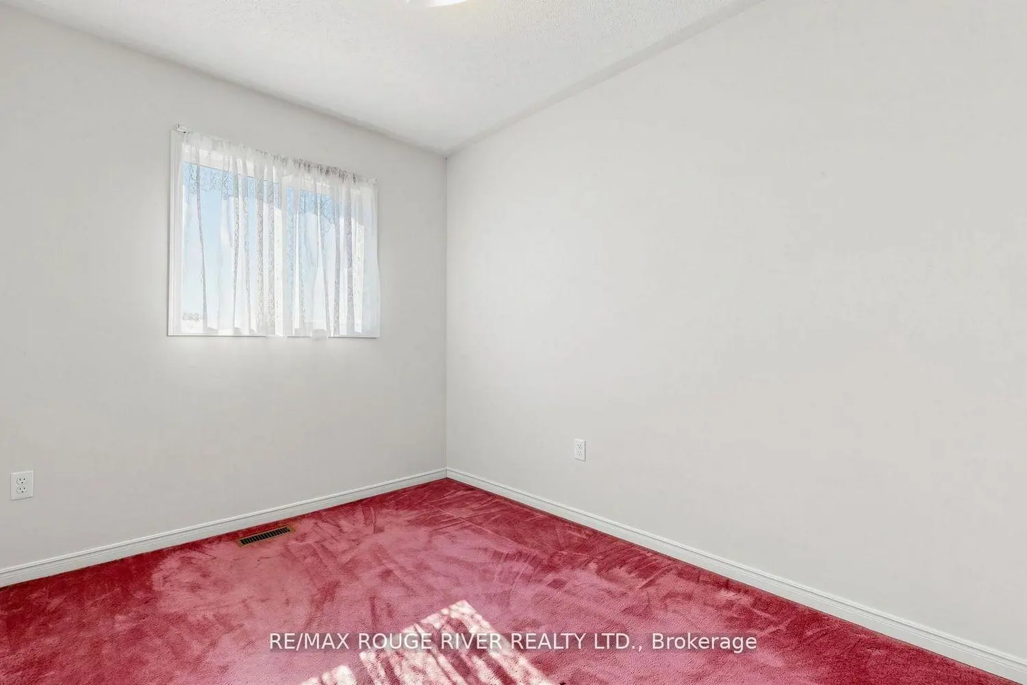 4 Trowell Lane photo 5