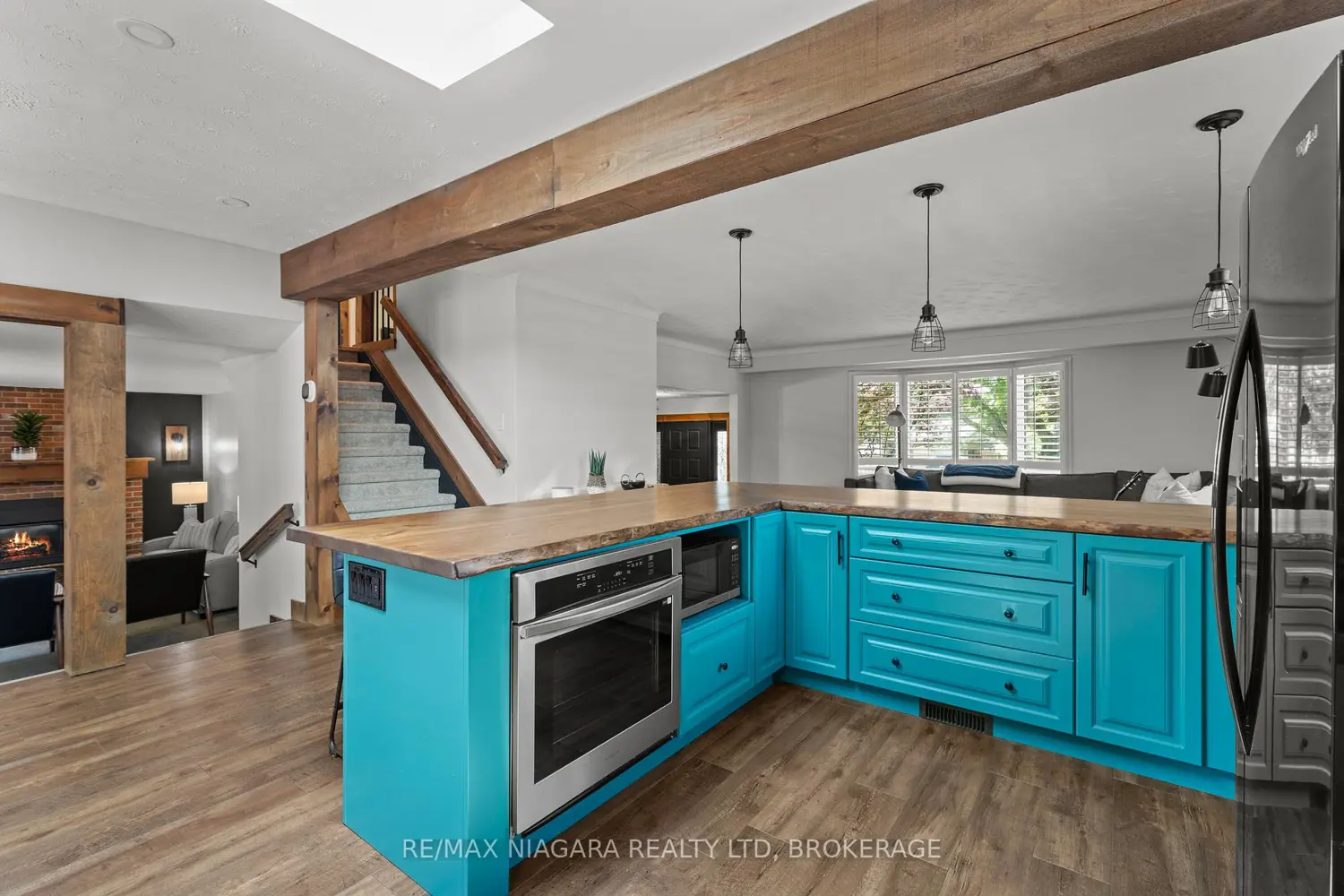 2786 Lalemant Road photo 5