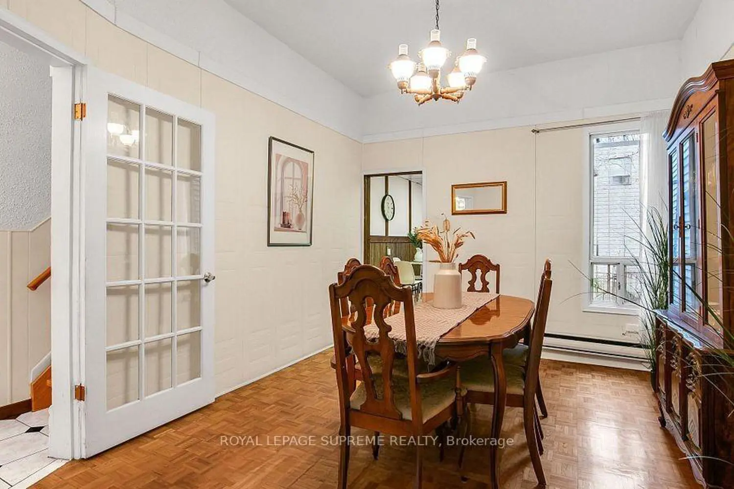 163 Beaconsfield Avenue photo 5