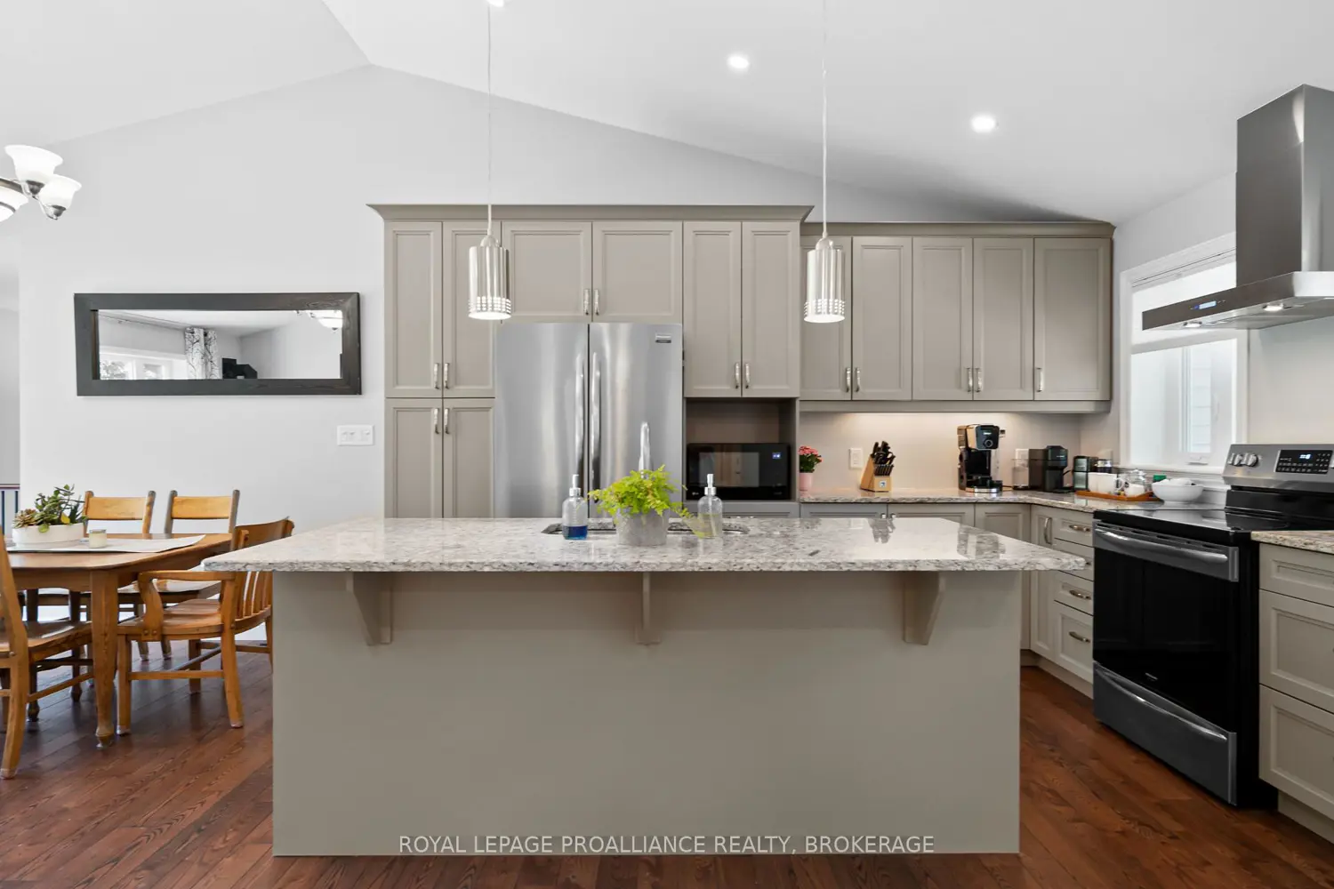 2800 Desert Lake Road photo 2