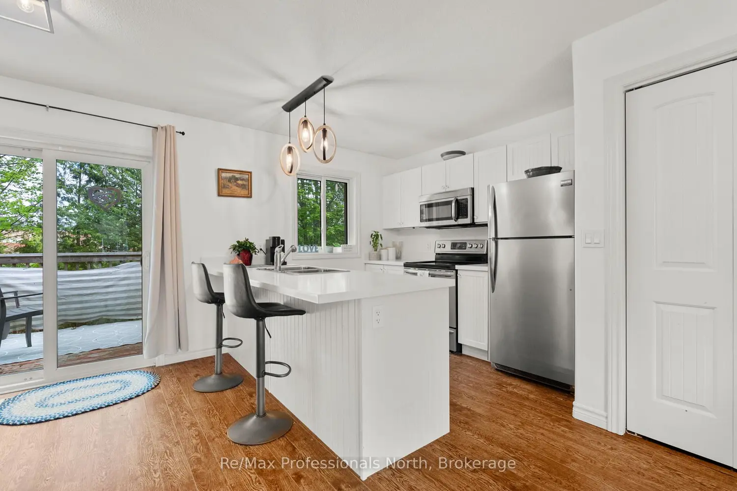 200 Pine Street 68 photo 4