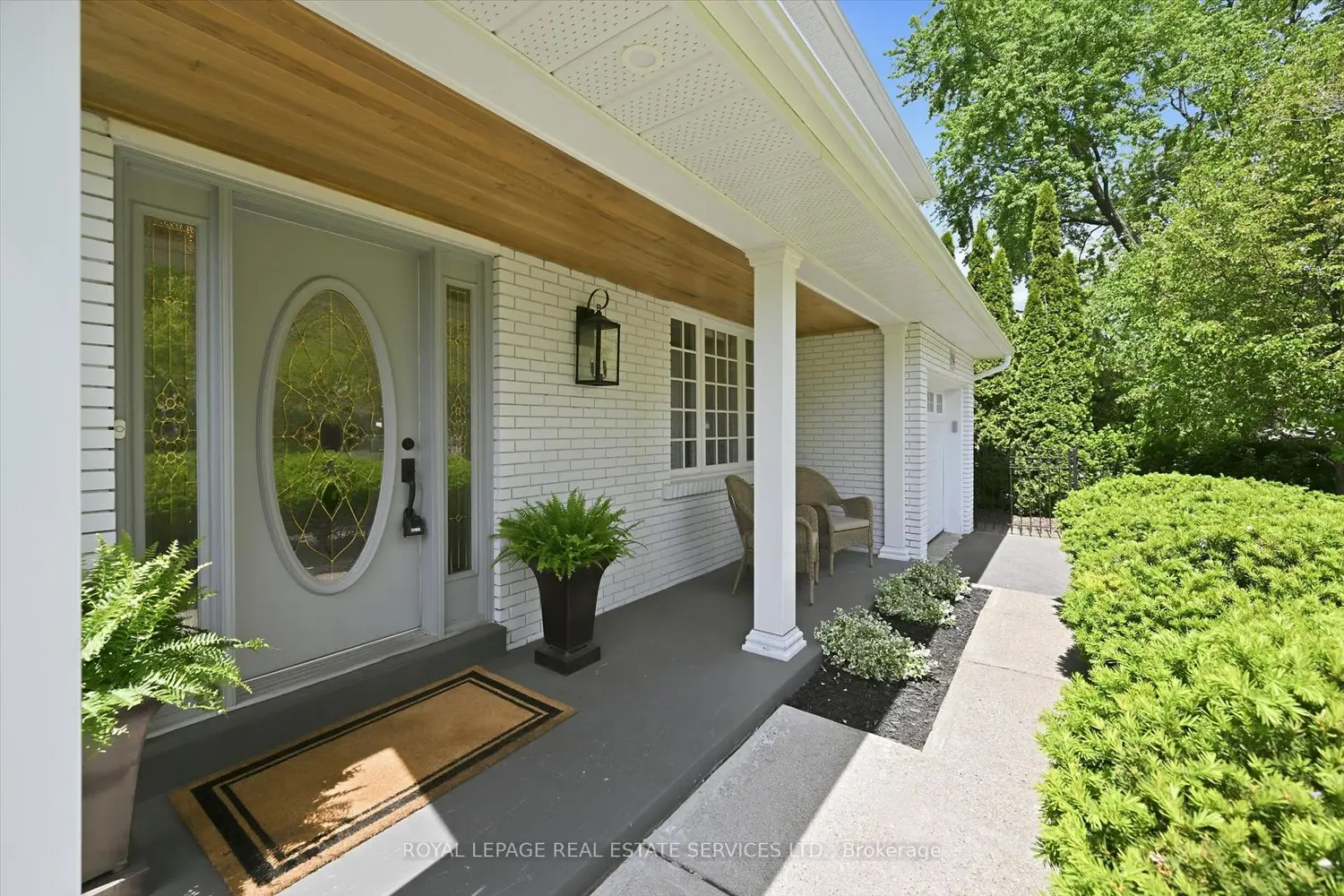 194 Solingate Drive photo 5