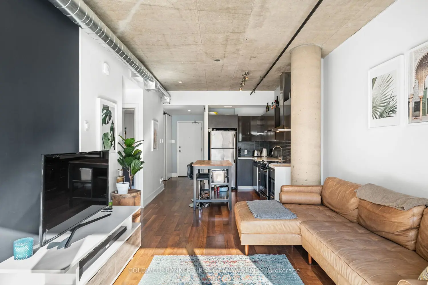 360 Mcleod Street 209 photo 5