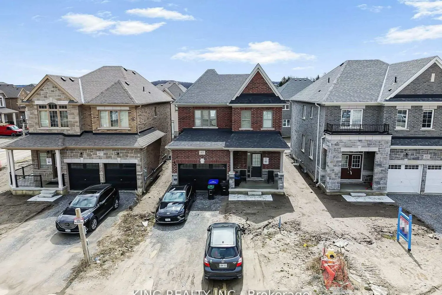 65 English Drive photo 2