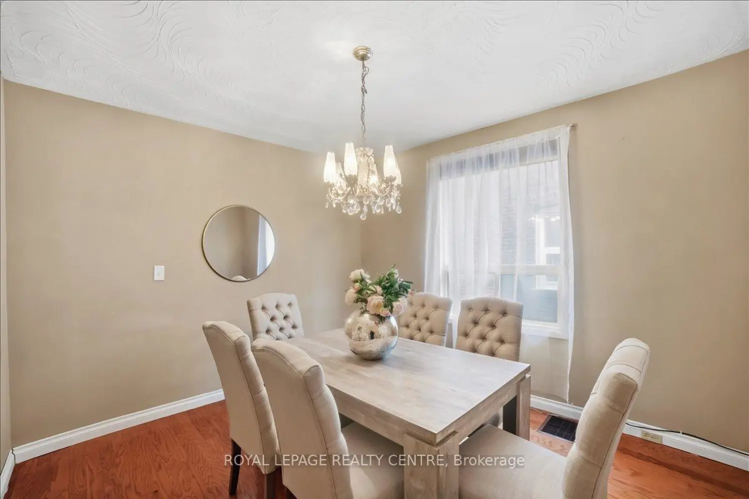 115 Priscilla Avenue photo 2