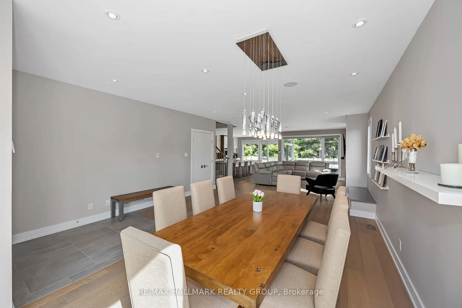 88 Withrow Avenue photo 4