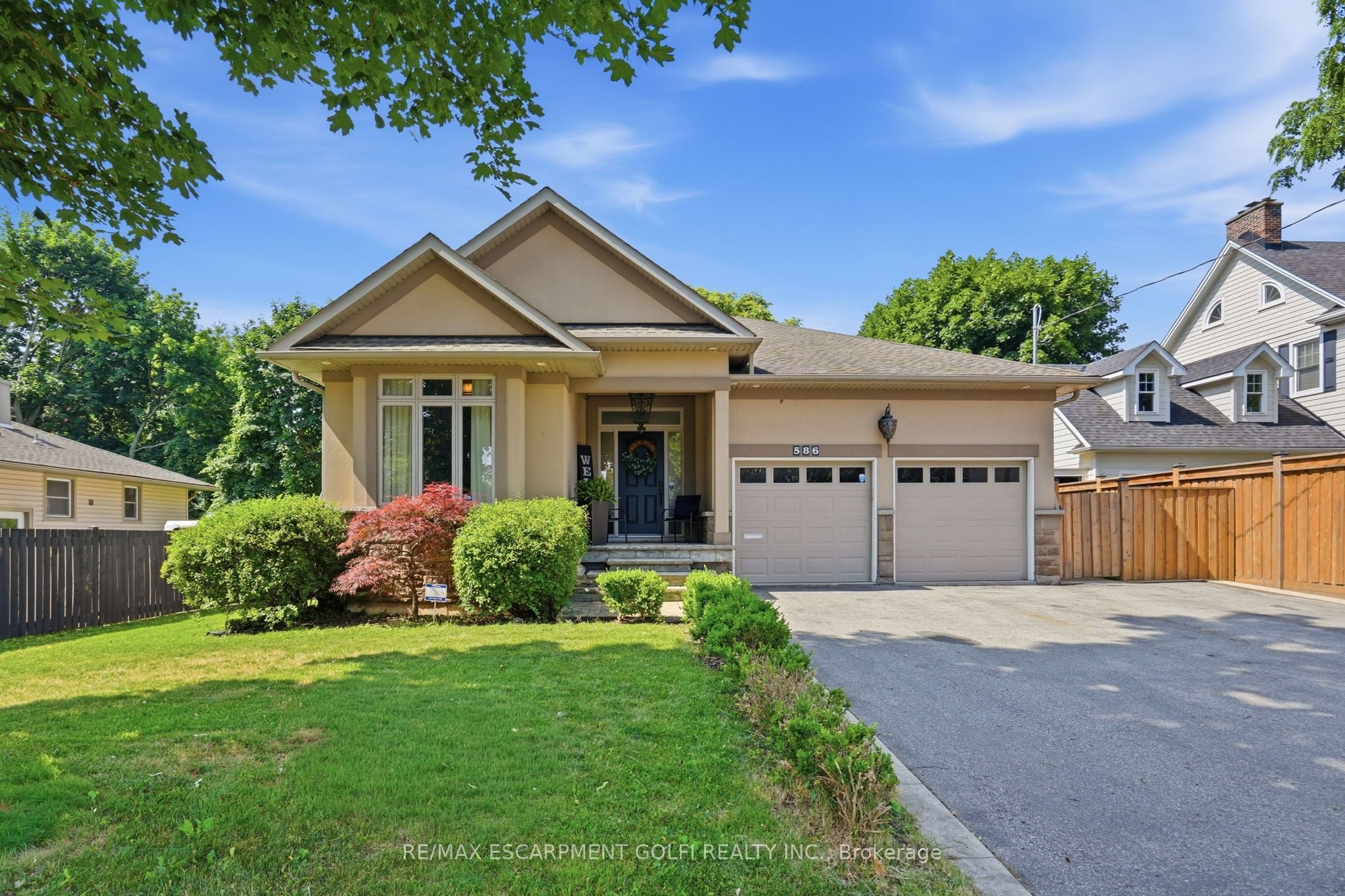 586 Maple Avenue, Burlington, ON, L7S 2K8