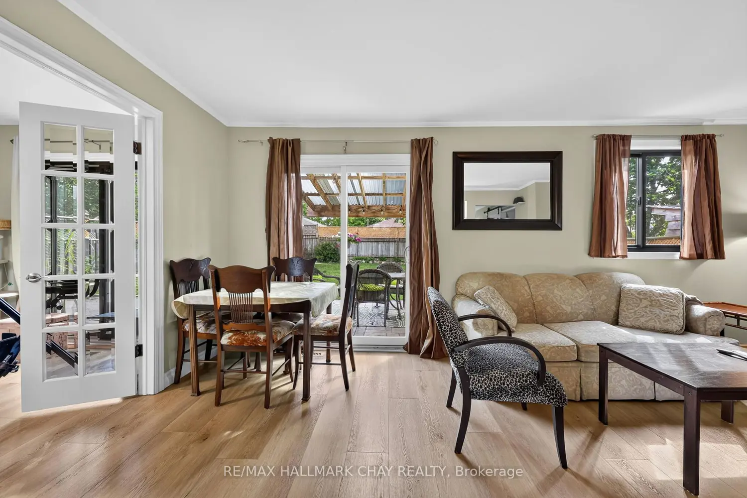 243 Letitia Street photo 3