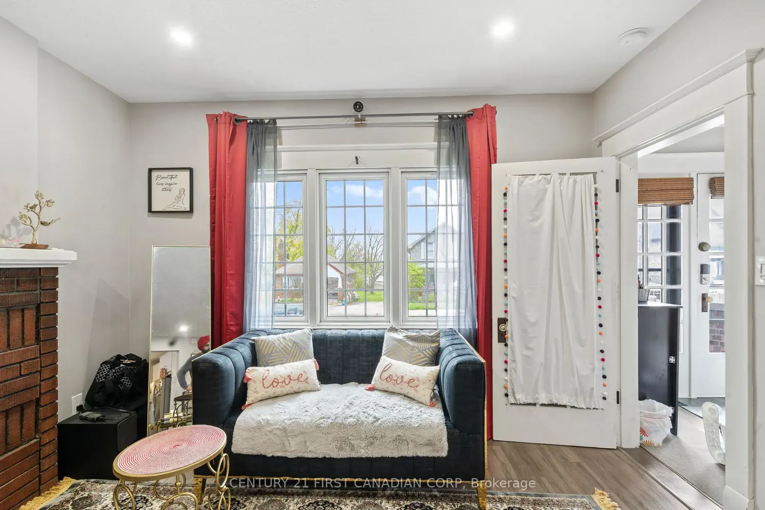 594 Highbury Avenue photo 3