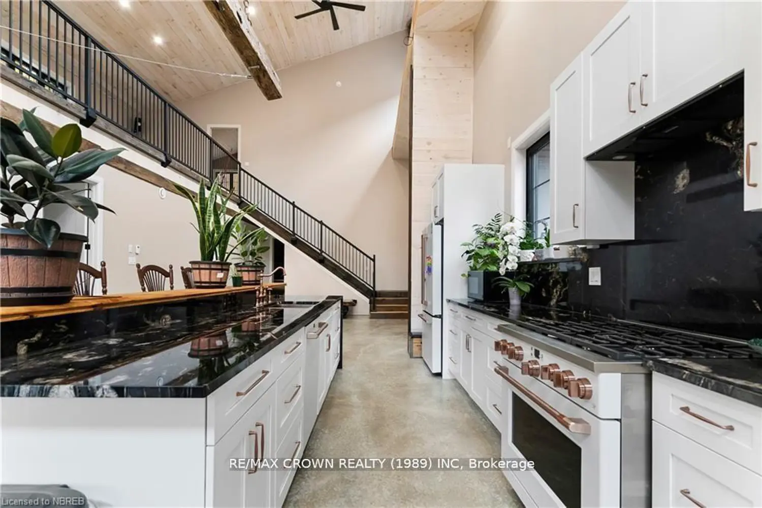 24 Sun Valley Way photo 5