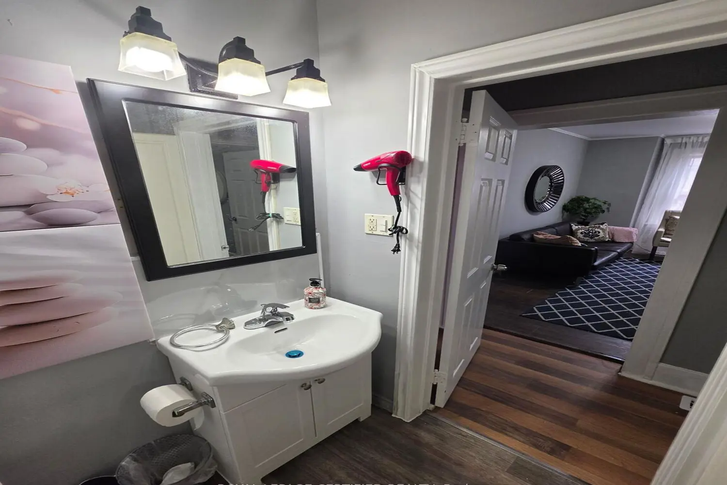 1184 Janette Avenue photo 4